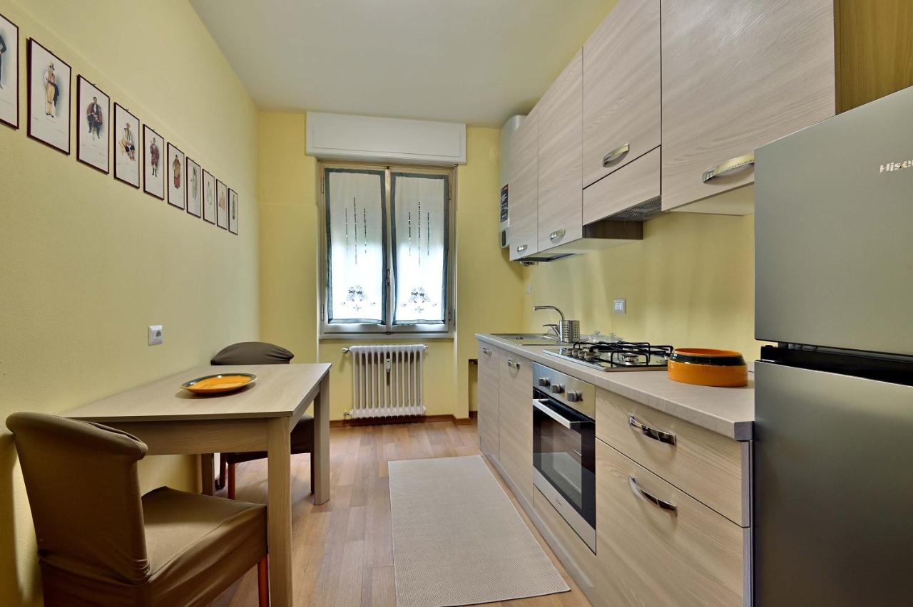 Casa Dei Limoni Apartment Gardone Riviera Bagian luar foto