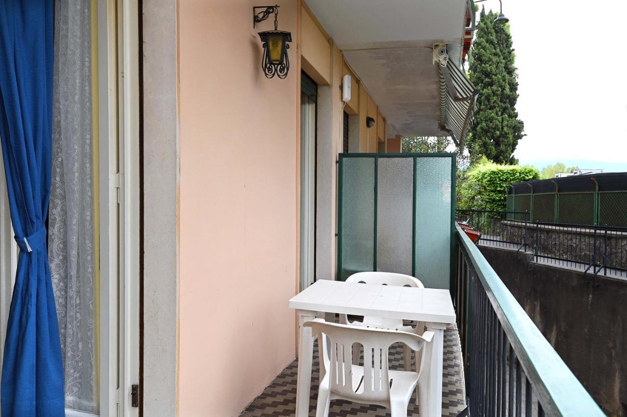 Casa Dei Limoni Apartment Gardone Riviera Bagian luar foto